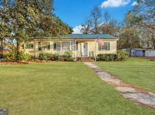 565 S Elm St, Jesup, GA 31546
