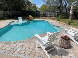 2629 Barefoot Creek Cir, Navarre, FL 32566