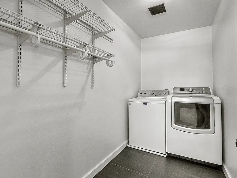 1320 Weaver Way — Photo 21