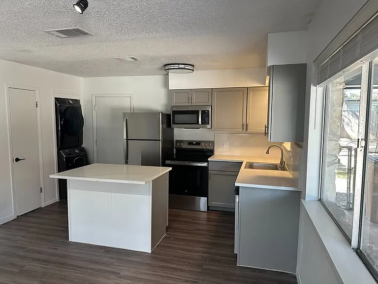 4314 Dudley Dr — Photo 18