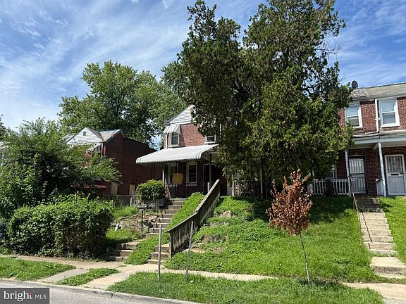 3rd image of 1412 Dukeland St
