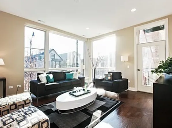 2008 Whipple, 2008 N Whipple St APT 402, Chicago, IL 60647