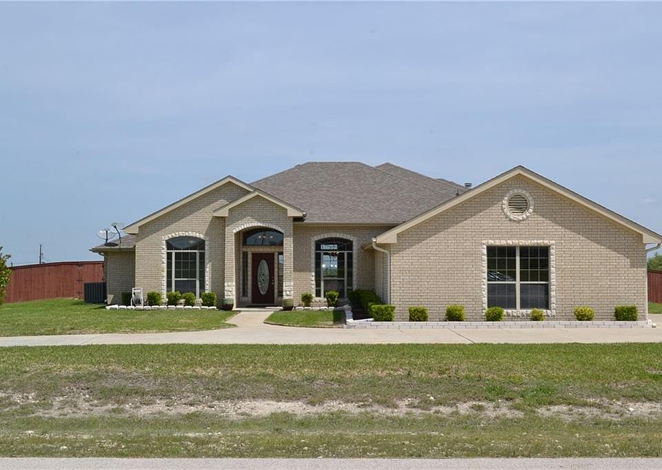 1st image of 225 Coleton Dr