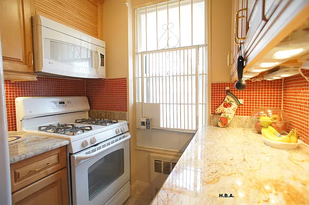 Sold by Kaled Management Corp | media 32