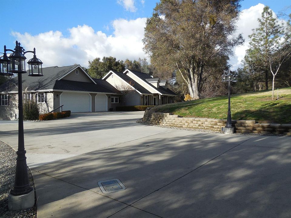 1st image of 49905 Meadowview Dr