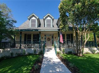 208 W Legend Oaks Dr, Georgetown, TX 78628