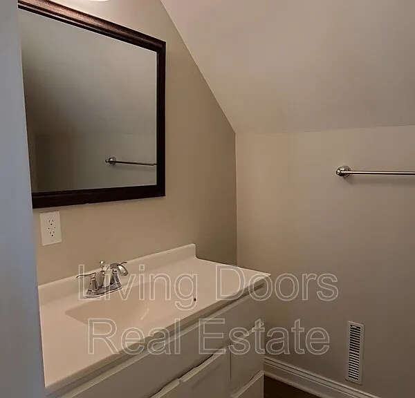 838 F St — Photo 22