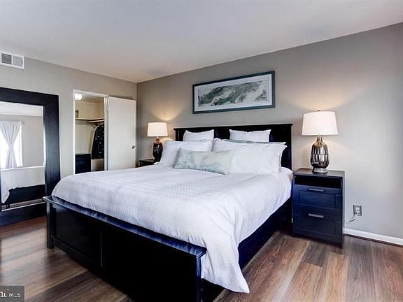 2nd image of 401 N Armistead St APT 403