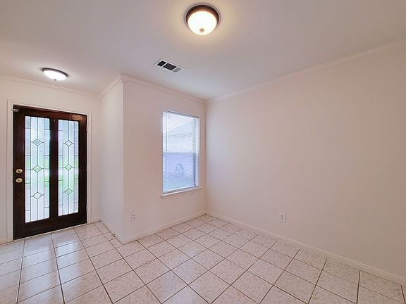 4th image of 11810 Rolling Stream Dr