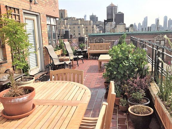2nd image of 5 W 86th St APT 17A