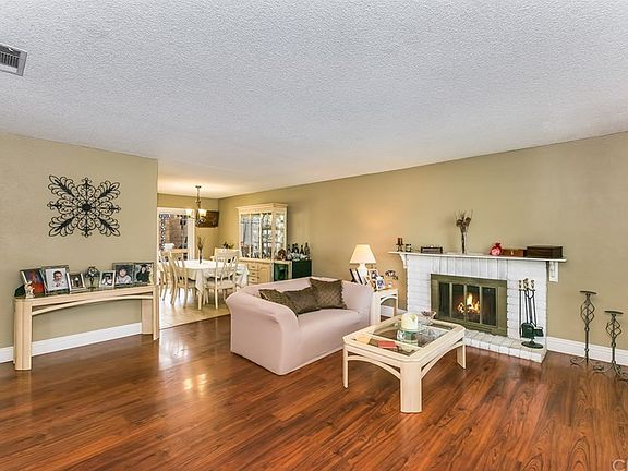 3rd image of 1519 E Banyan St
