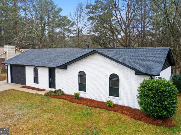 6973 Stephens Dr, Rex, GA 30273