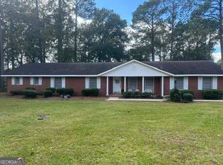 88 Clifton Rd, Baxley, GA 31513