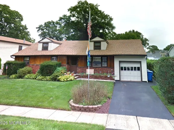 14 Chase Avenue, Middlesex, NJ 08846