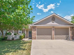 709 Terry Dr, Pleasant Hill, MO 64080