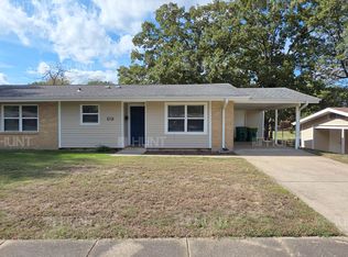 107 Louisiana Dr, Jacksonville, AR 72076