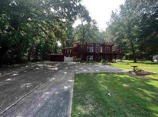 60 Cherokee Rd, Cherokee Village, AR 72529