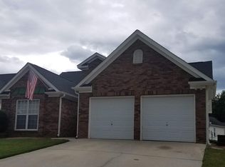 285 Cloverwood Dr, Fayetteville, GA 30215