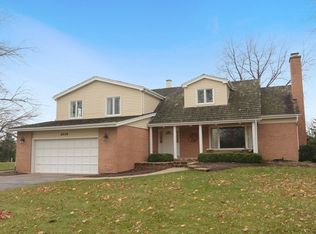 2039 Abbotsford Dr, Inverness, IL 60010