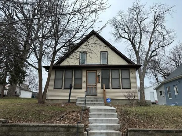 3915 Van Buren St NE, Columbia Heights, MN 55421