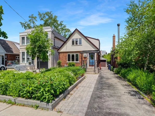 142 Divadale Dr, Toronto, ON M4G 2P4