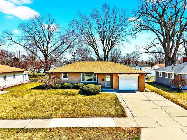 1513 Beauchamp St, Green Bay, WI 54304