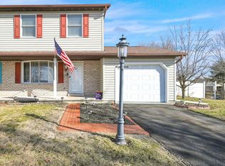 69 Sycamore Ln, Hanover, PA 17331