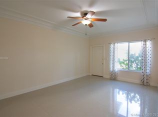 1720 NW 18th St, Miami, FL 33125