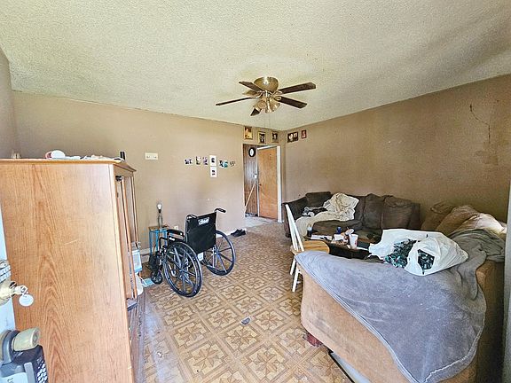 3rd image of 205 Gatewood Dr
