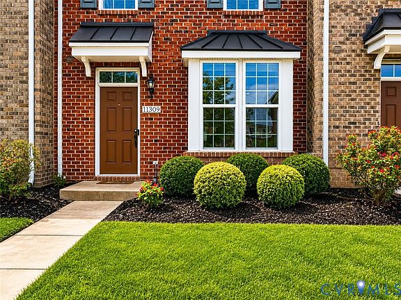 3rd image of 11309 Sadler Walk Ln