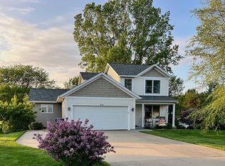 3759 Morren Ct, Zeeland, MI 49464