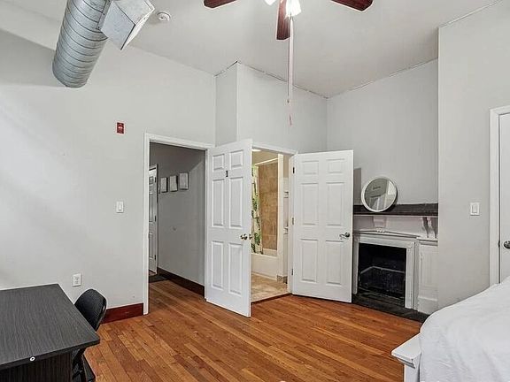 2nd image of 3414 Spring Garden St #2B
