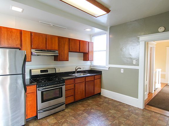 5th image of 1224 Mendell St #1226