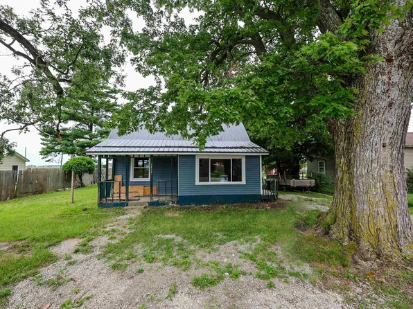 5822 N Sugar St, Uniondale, IN 46791