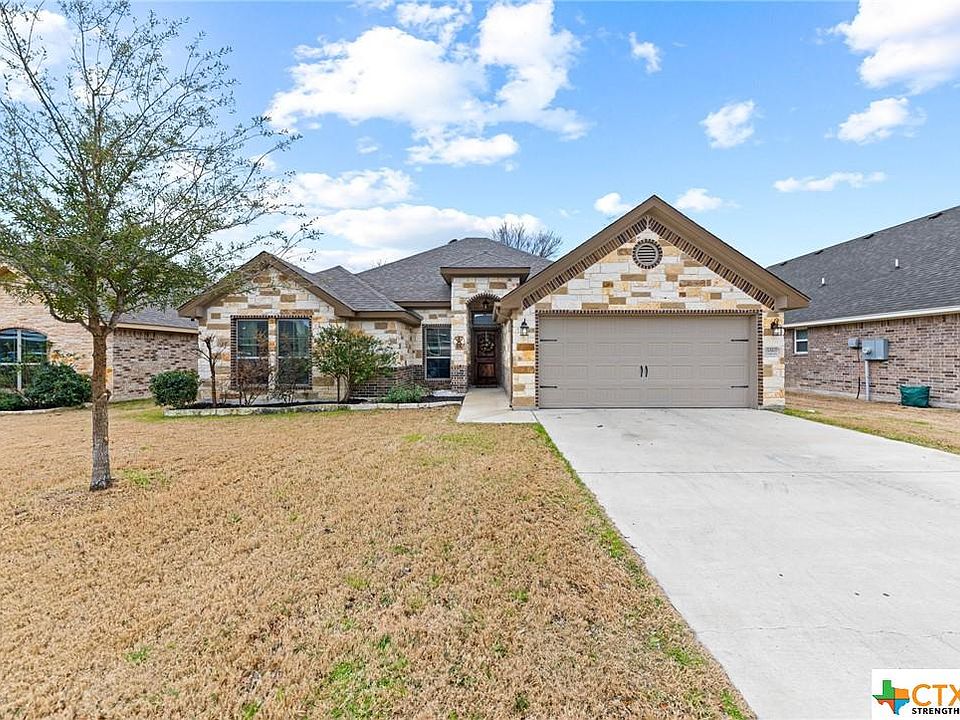 1st image of 3313 Crystal Ann Dr