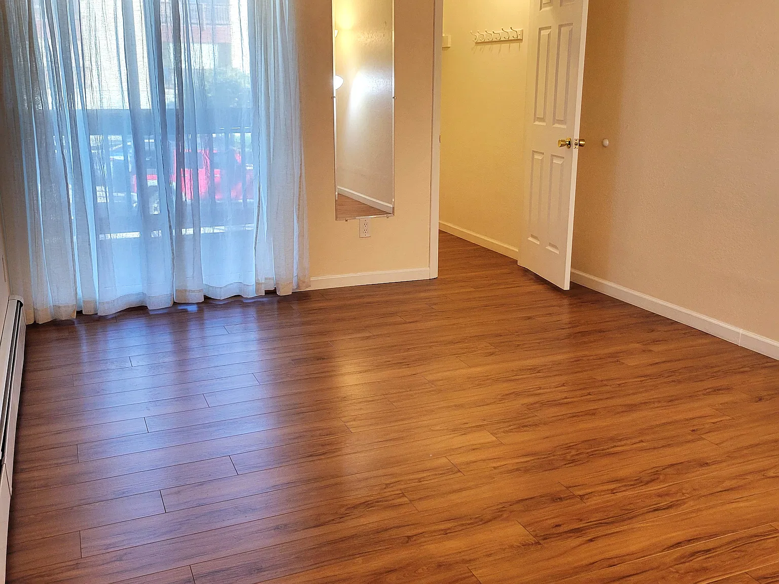 2 bed, 804 sqft, $1,400 — Photo 4
