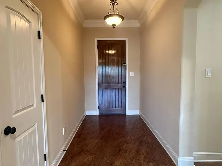 9804 Houston Dr — Photo 7