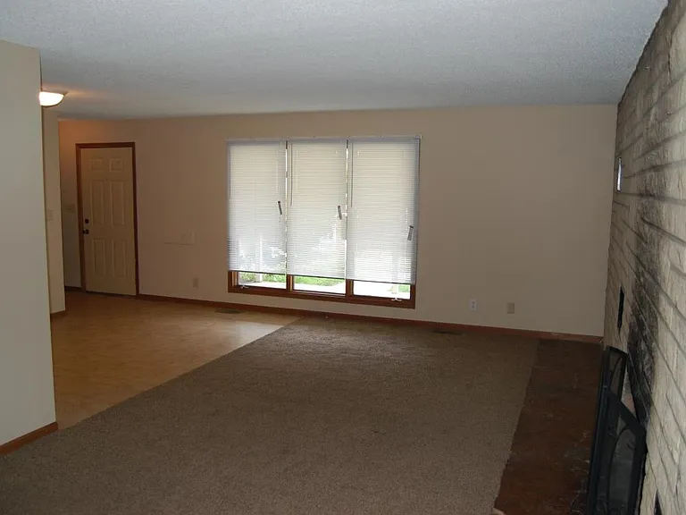 Living room 23'x11'
