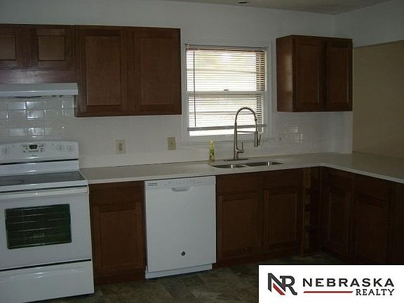 3rd image of 7110 Teton Ave