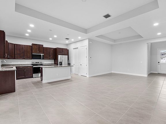 5th image of 5781 Lodgepole Ln