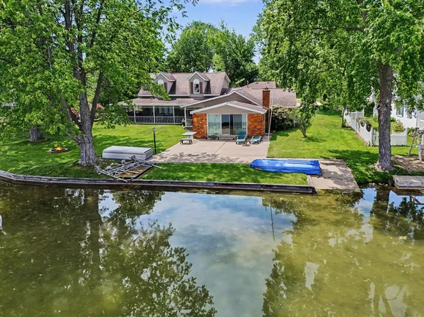 60641 Lennon Rd, Sturgis, MI 49091