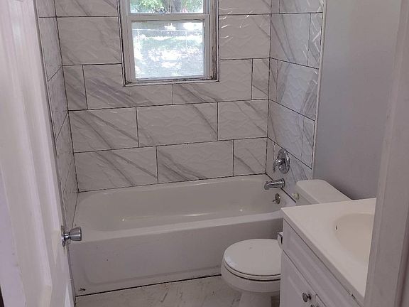 5th image of 7513 Calvin Ave