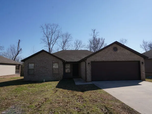 210 Lake Dr, Jonesboro, AR 72405