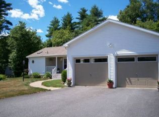 1006 Amber Rd, Middleboro, MA 02346