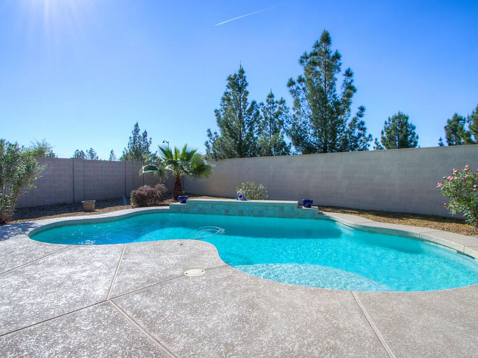 1st image of 41875 W Somerset Dr