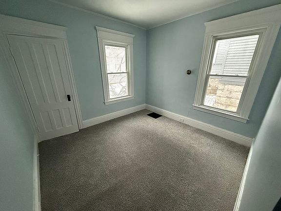 5th image of 36 Chedell Pl APT 3