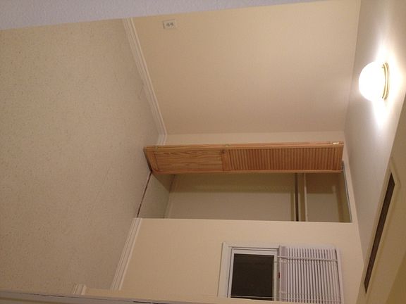 5th image of 100 Charlton St