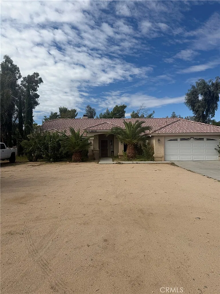 4 bed, 1923 sqft, $3,250 — Photo 3
