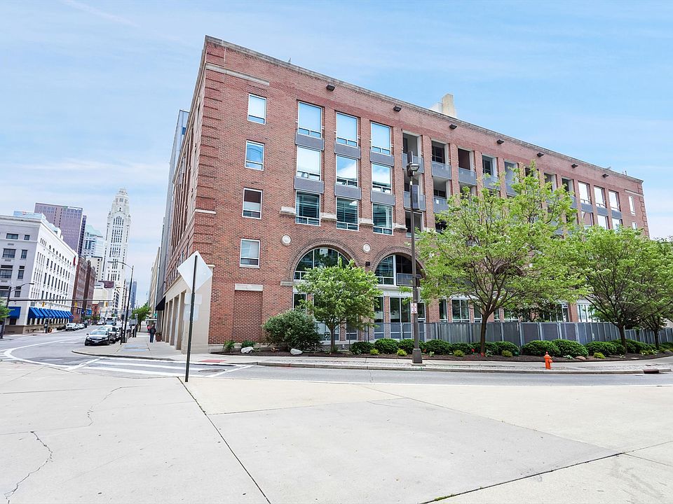 1st image of 221 N Front St APT 401