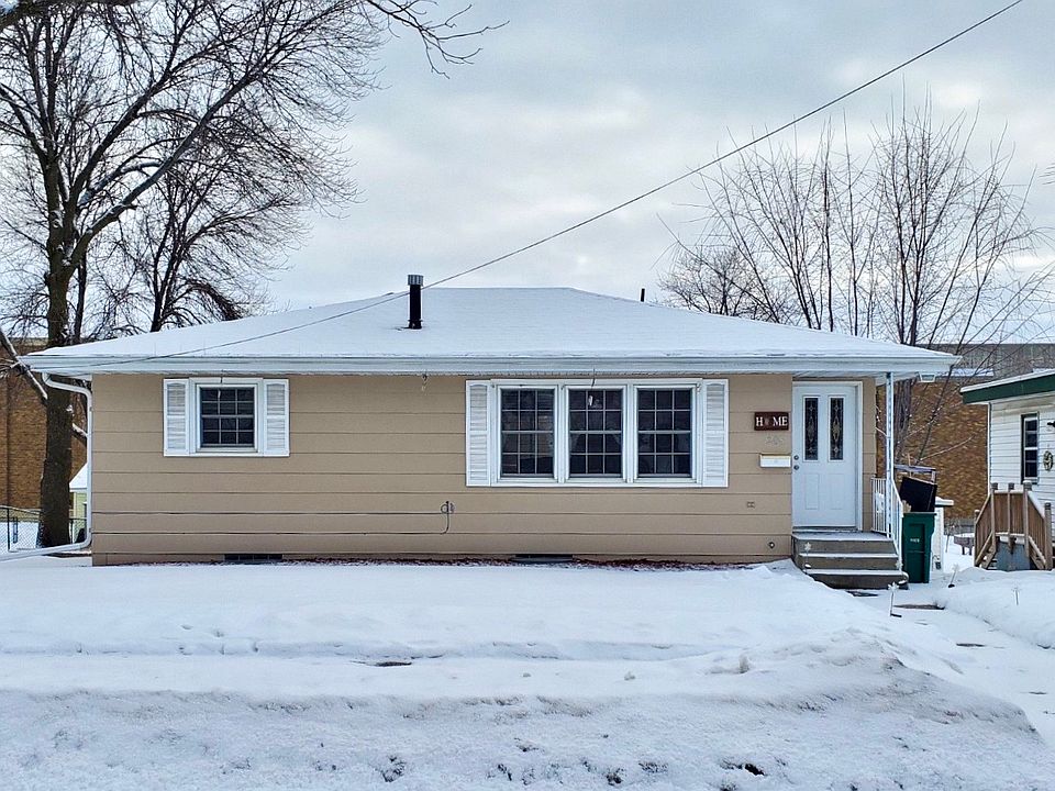 1st image of 208 Boulevard Ave NE